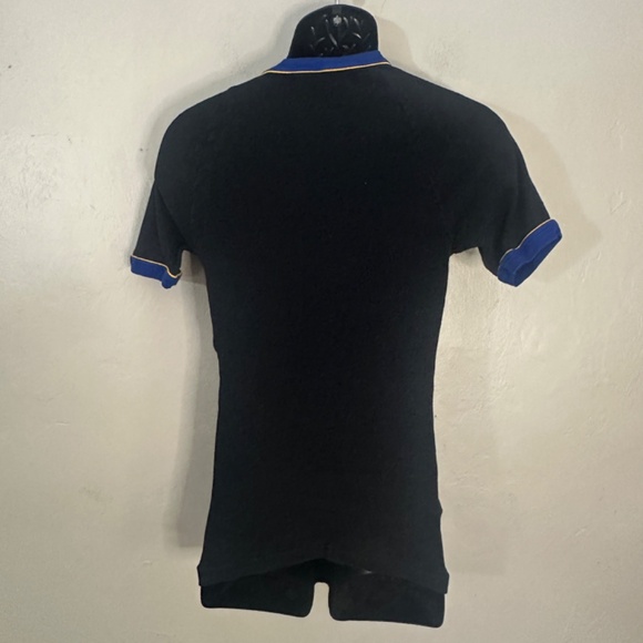 Whittall & Shon Body Con V Neck T Shirt Large runs small Gently worn 100% cotton - Picture 3 of 4